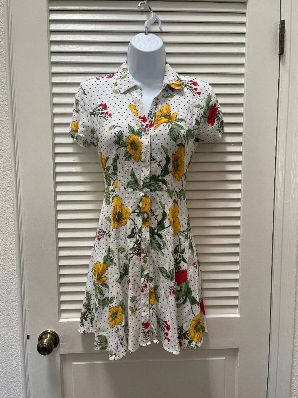 Forever 21 Floral Polka Dot Button Front Dress Small